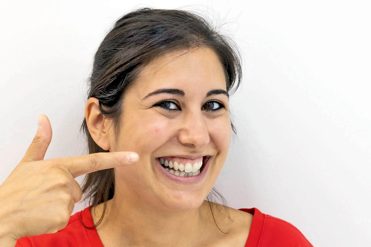 Blanqueamiento dental profesional y estética dental en Logroño Sur