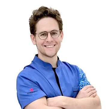 Julen Martínez, Médico anestesista en Clínica Dental Gurpegui de Logroño Centro