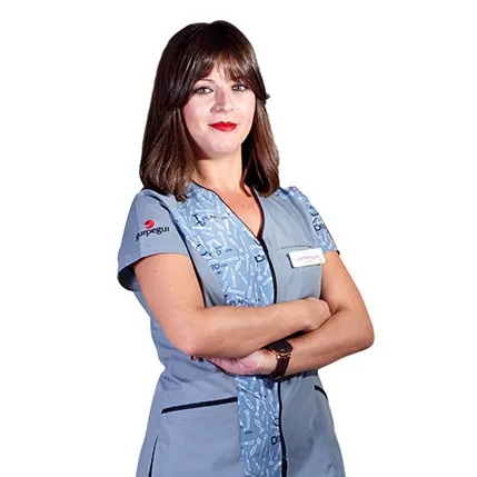 Lola Rodríguez, Auxiliar en Clínica Dental Gurpegui San Adrián