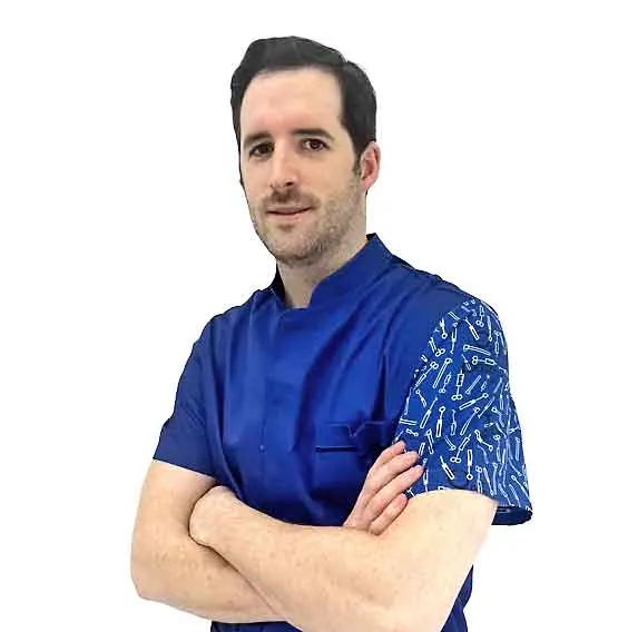 Pablo Montes, Médico maxilofacial y estética en Clínica Dental Gurpegui de Logroño Centro